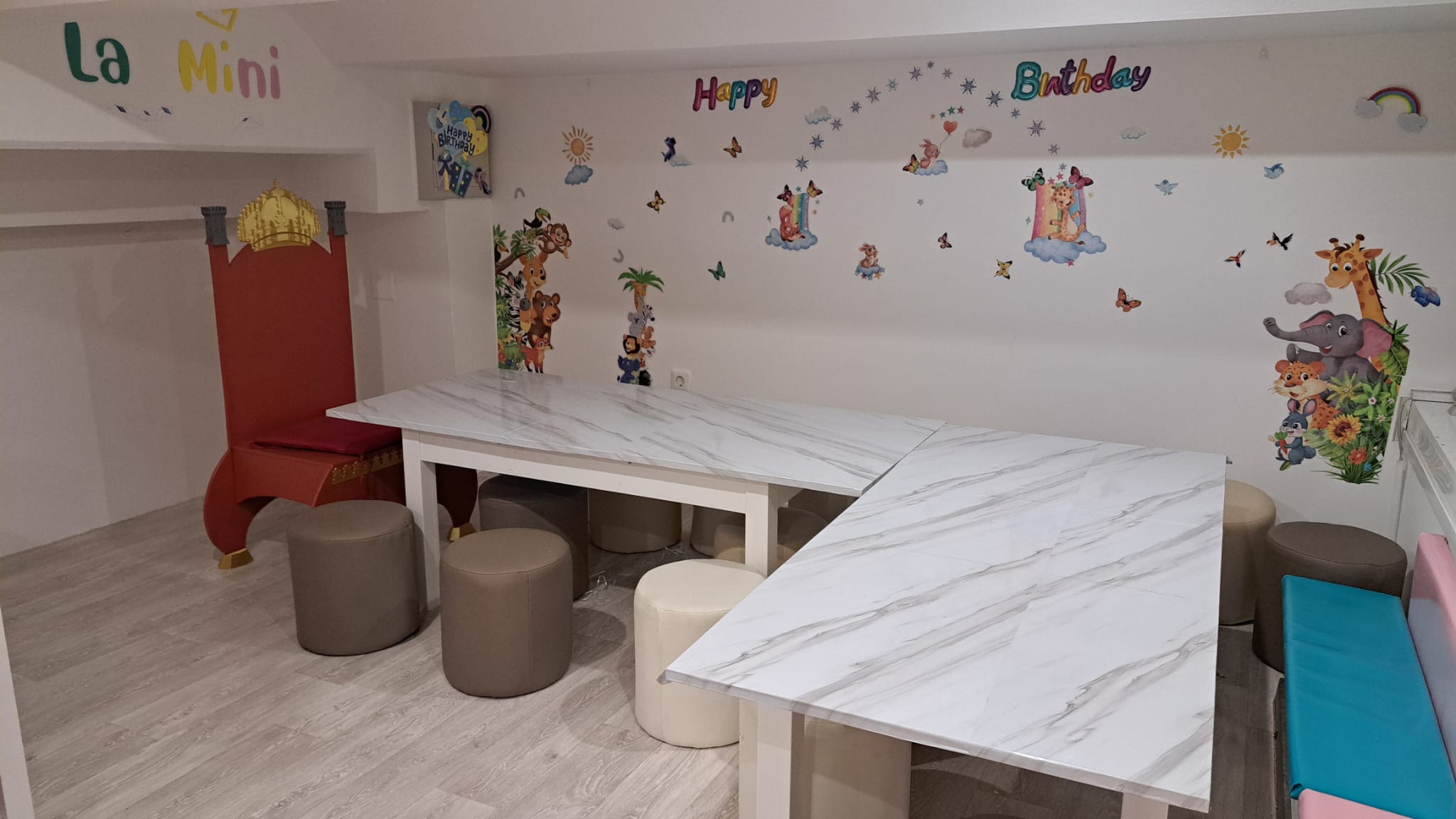 Prostor za rođendanski stol u La Mini igraonici